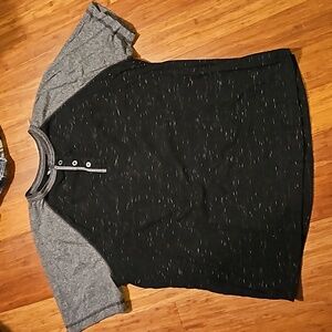 Men's Henley Shirt - XL